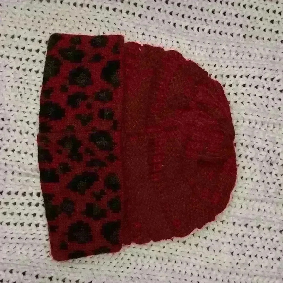 C.C cheetah print beanie OS - Picture 4 of 4